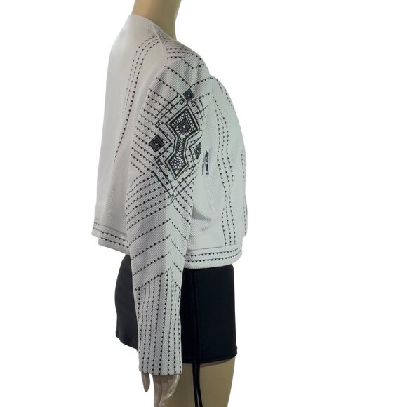 Nygard Womens Aztec Pattern White & Black Cropped Jacket Size L - Picture 4 of 11